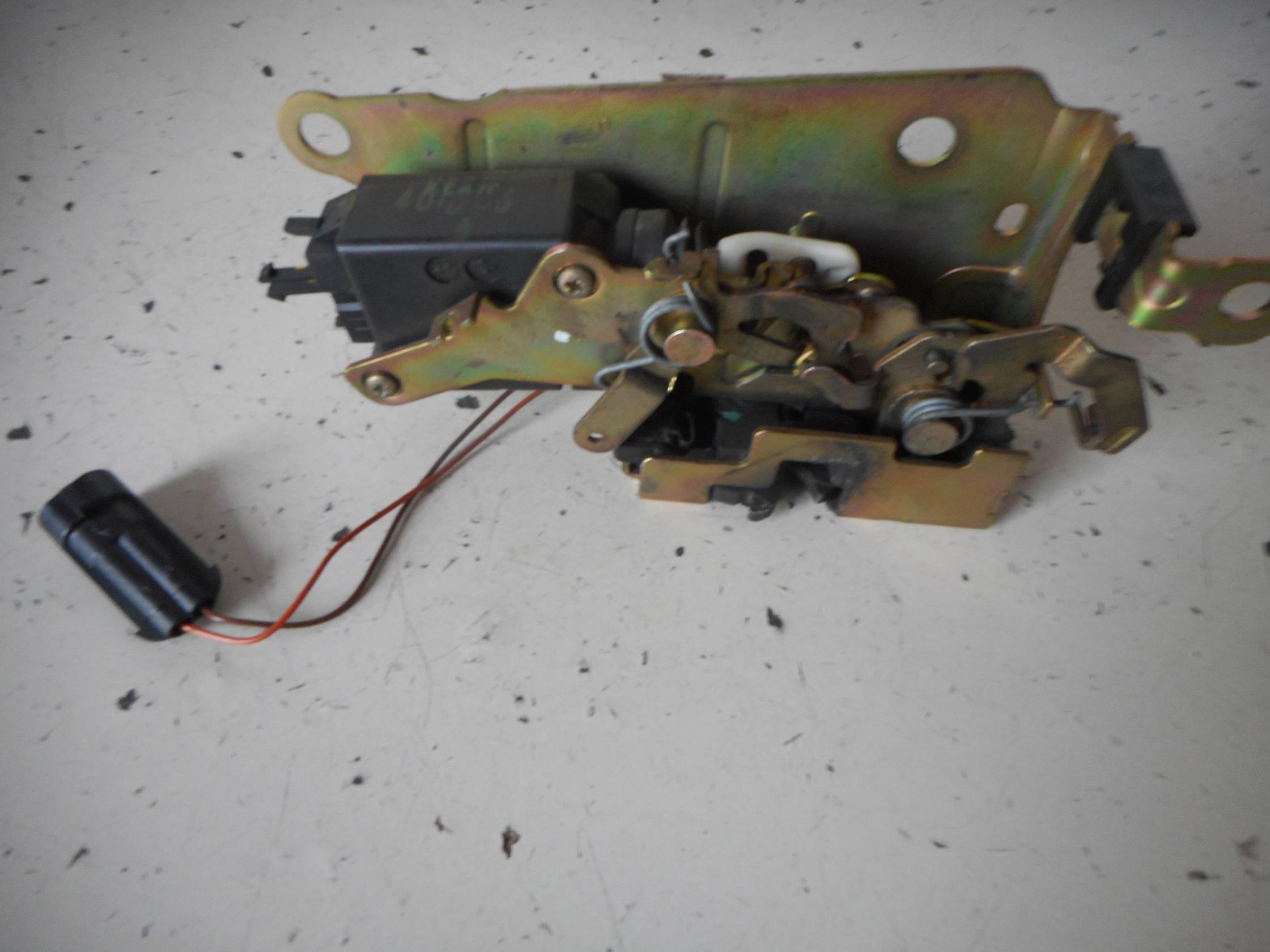 Serratura porta ant. sx.